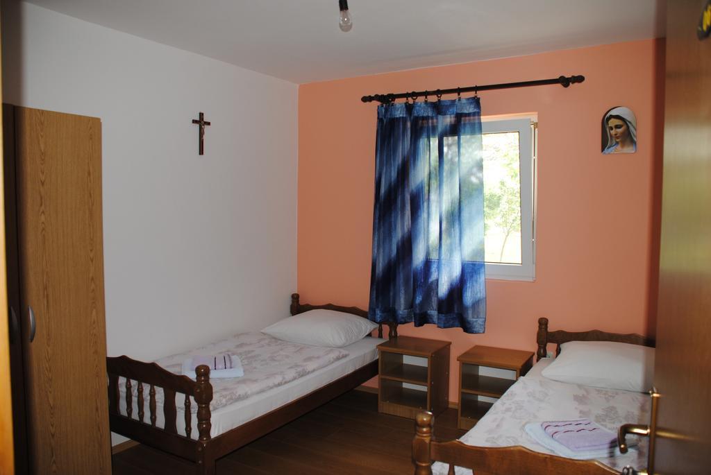 Casa Del Pellegrino M&A - Ostojici Hotel Međugorje Екстериор снимка