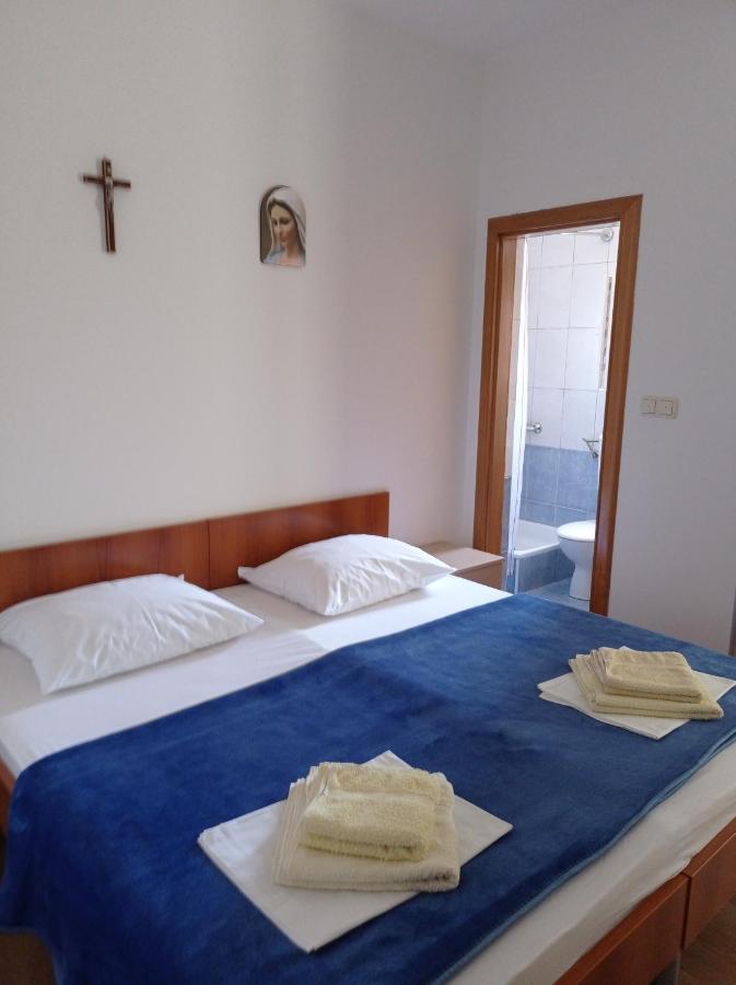Casa Del Pellegrino M&A - Ostojici Hotel Međugorje Екстериор снимка