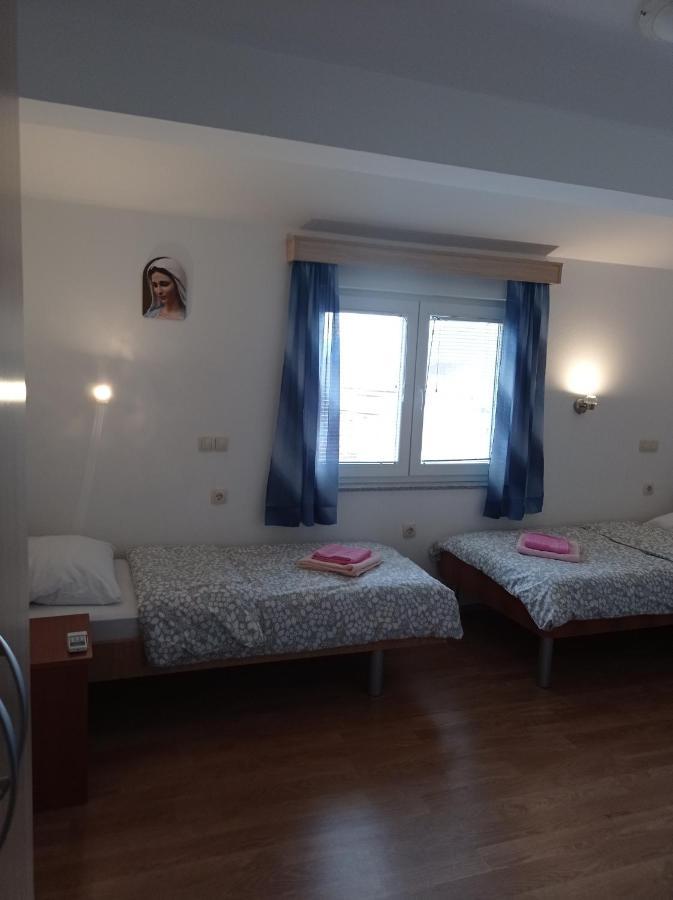 Casa Del Pellegrino M&A - Ostojici Hotel Međugorje Екстериор снимка