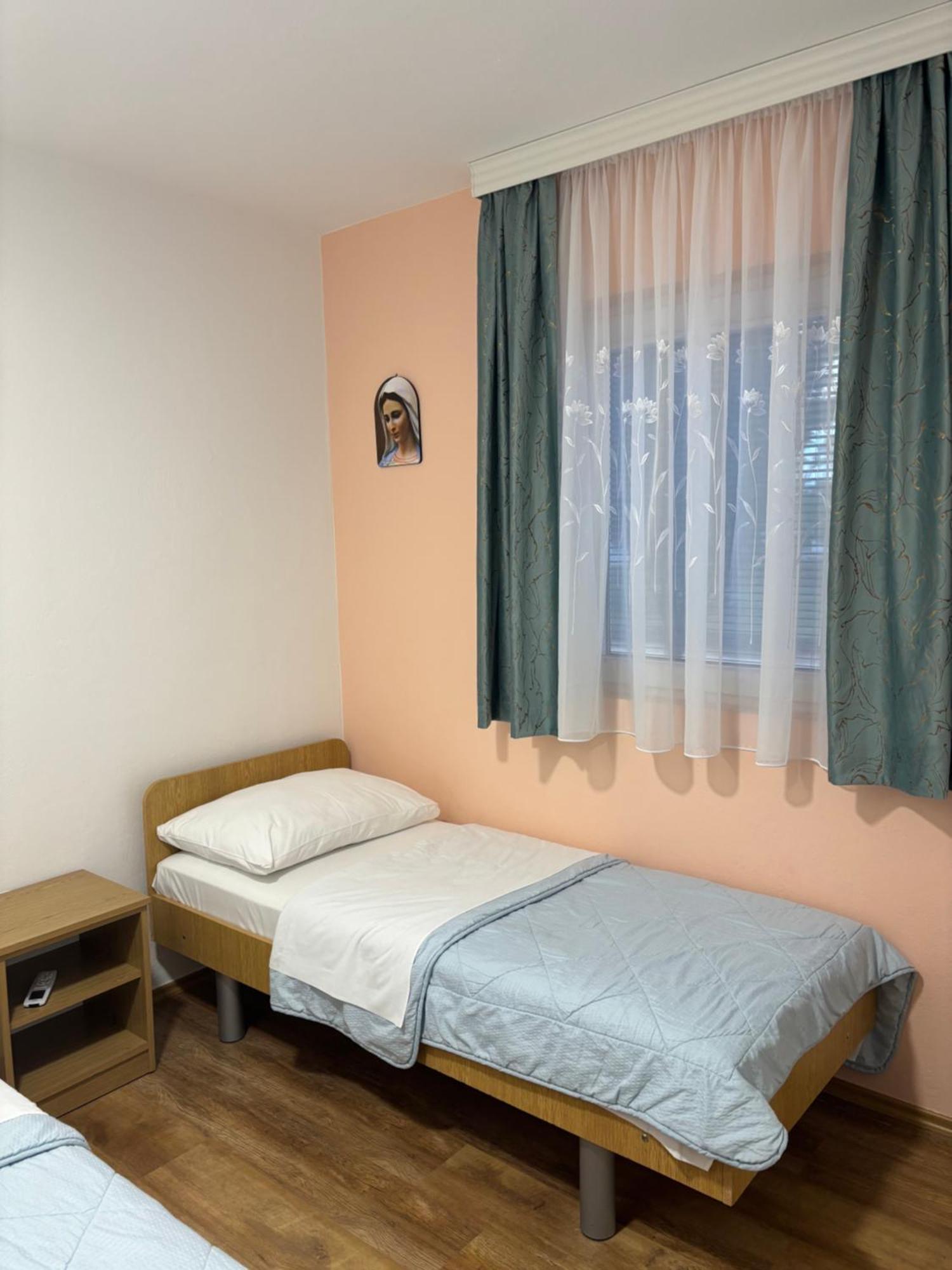 Casa Del Pellegrino M&A - Ostojici Hotel Međugorje Екстериор снимка