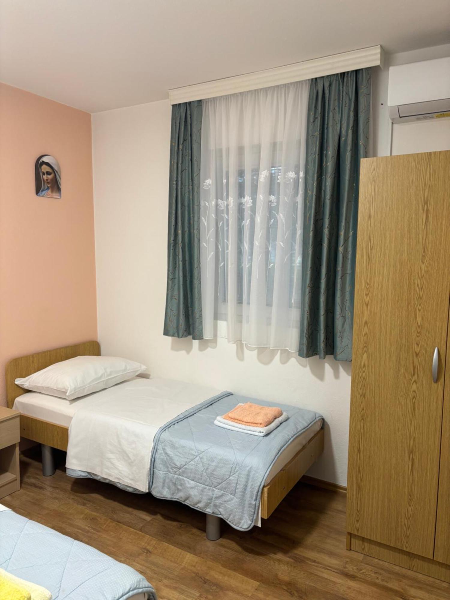 Casa Del Pellegrino M&A - Ostojici Hotel Međugorje Екстериор снимка