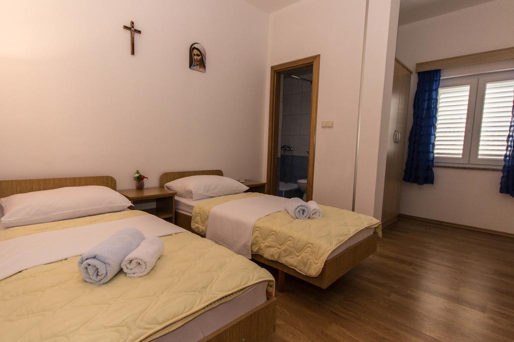 Casa Del Pellegrino M&A - Ostojici Hotel Međugorje Стая снимка