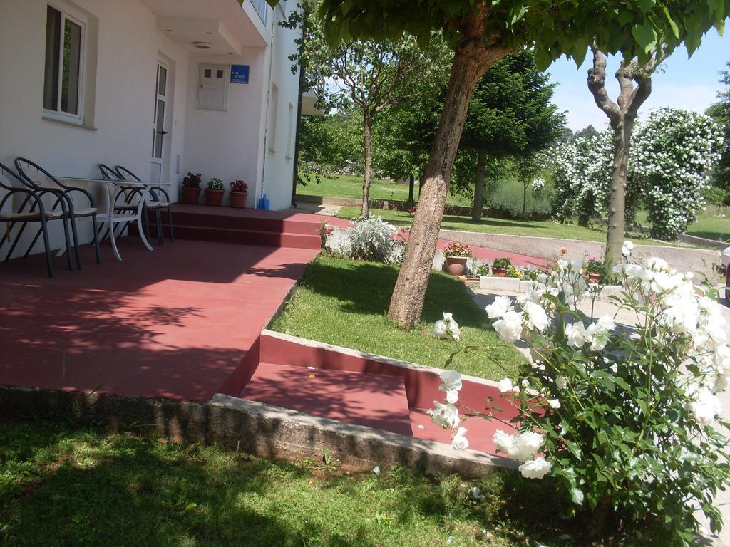 Casa Del Pellegrino M&A - Ostojici Hotel Međugorje Екстериор снимка